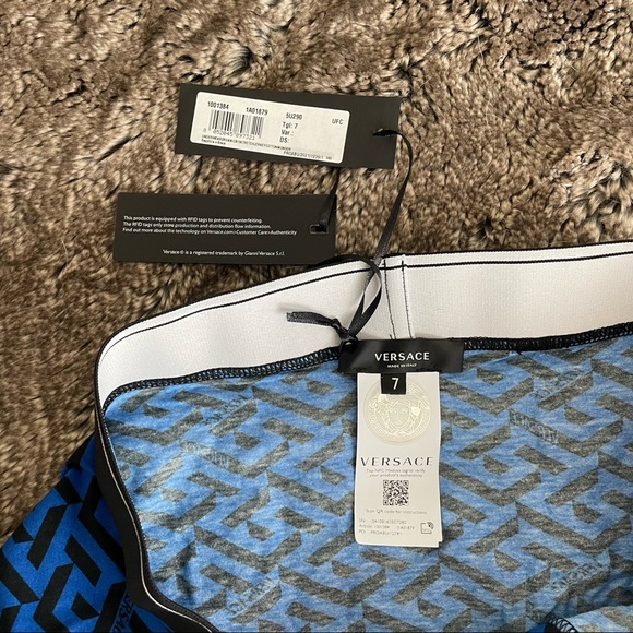 Versace La Greca Trunks - Picture 7 of 9